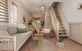 Alavastros Maisonettes Near 3 sandy beaches